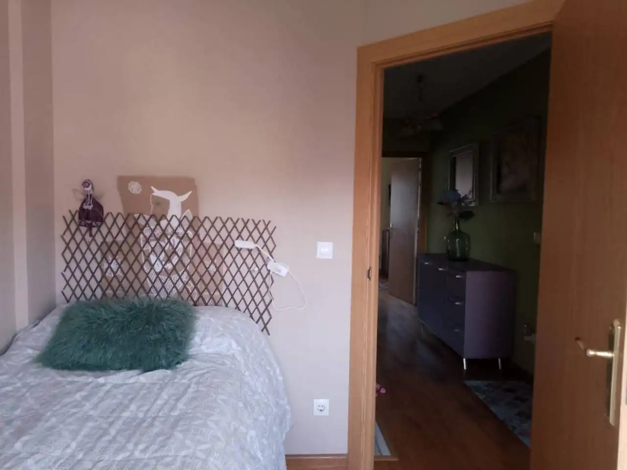 Habitación de Casa adosada en venta en Piélagos con Calefacción, Jardín privado y Terraza