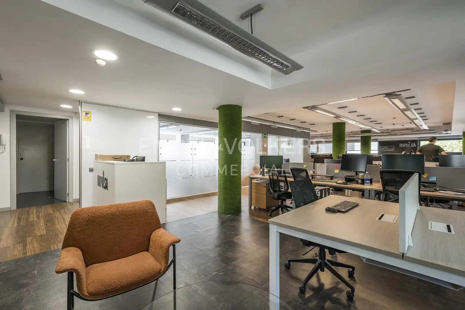 Büro zur Miete in Barcelona mit Klimaanlage, Heizung und Möbliert