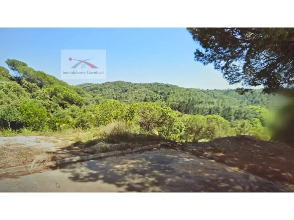 Terreno residencial en venta en Calle Estels 12