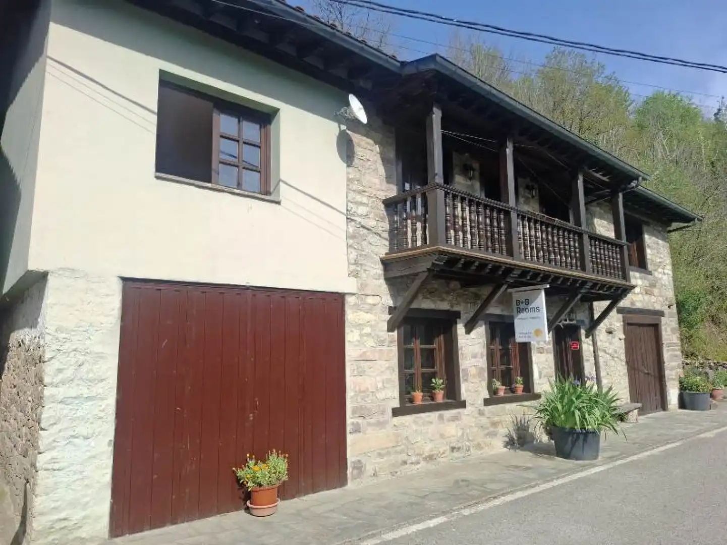 Vista exterior de Casa o chalet en venta en Los Tojos  con Calefacción y Trastero
