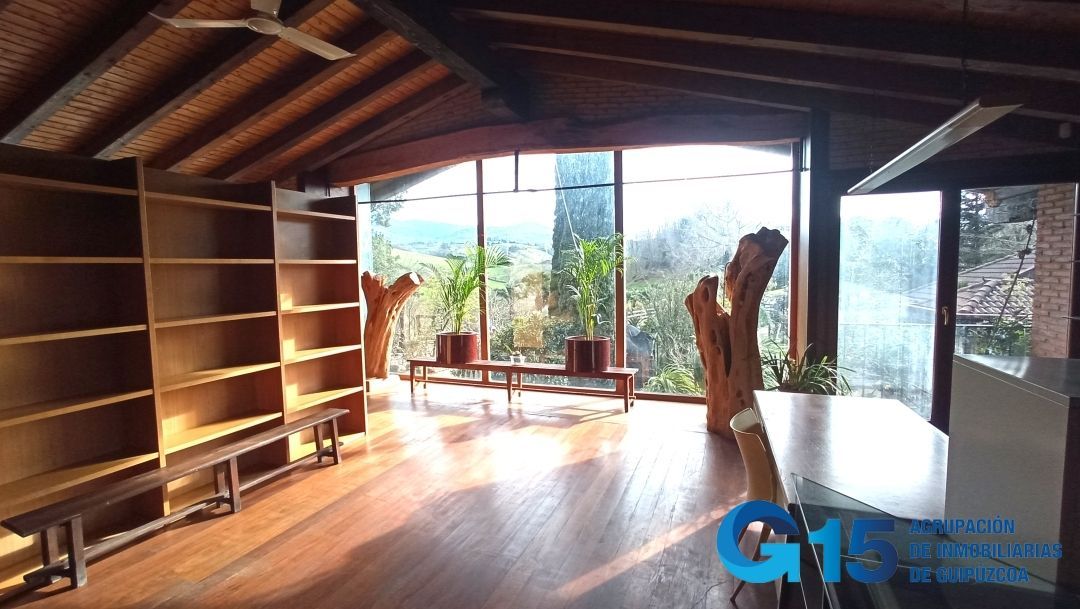 Office to rent in Urnieta  with Heating