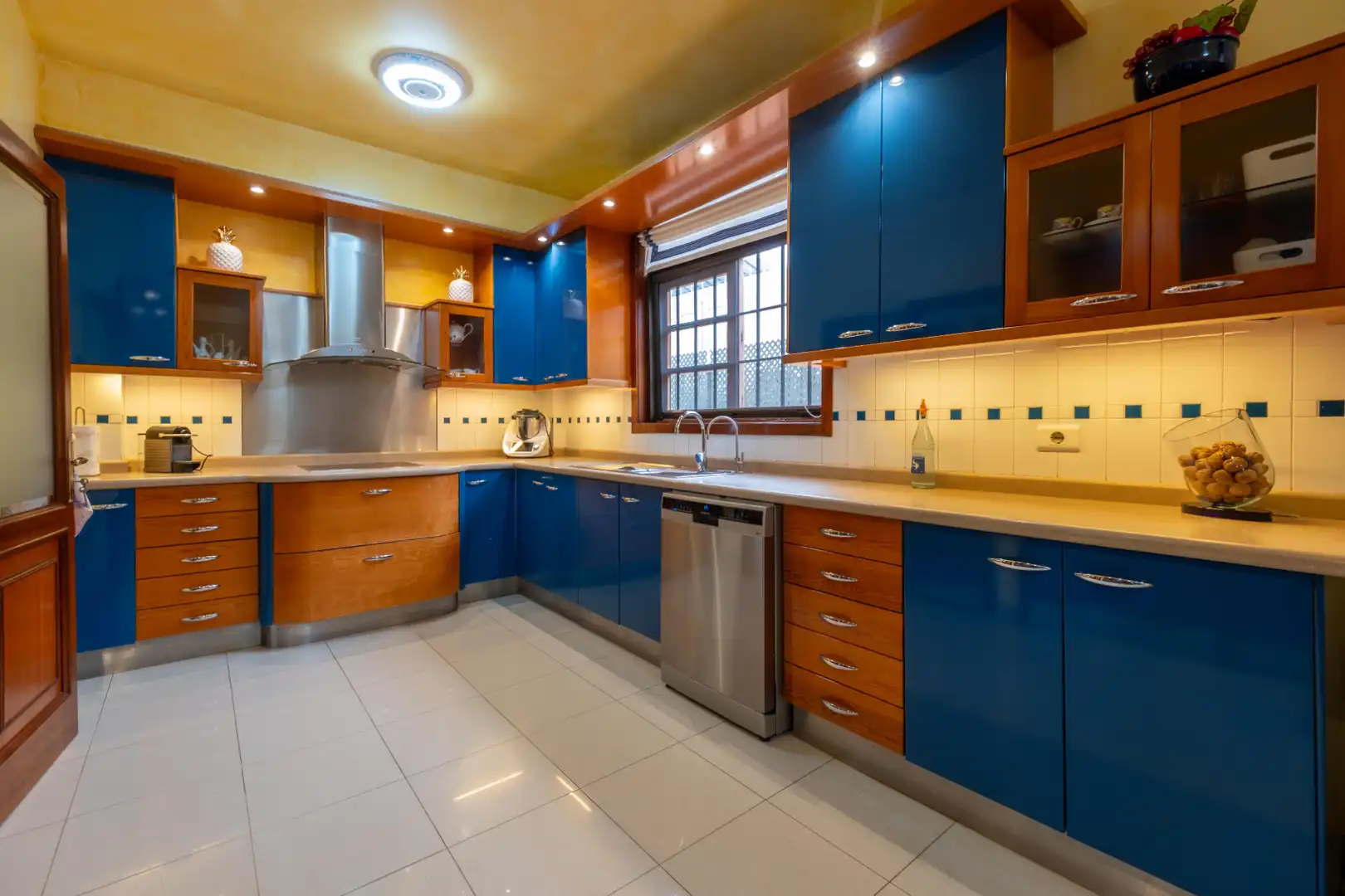 Casa aparellada amb terrassa en venda a Calle Pío XII 39, imagen 15