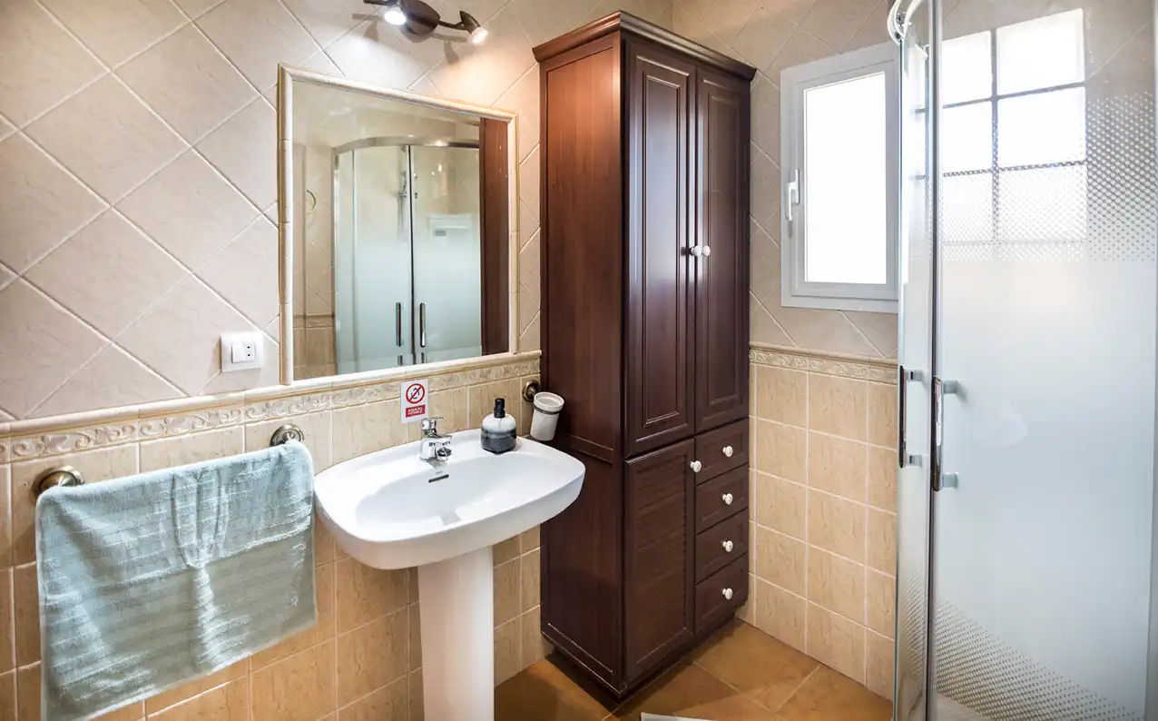 Baño de Casa o chalet de alquiler en Chiclana de la Frontera con Piscina y Amueblado