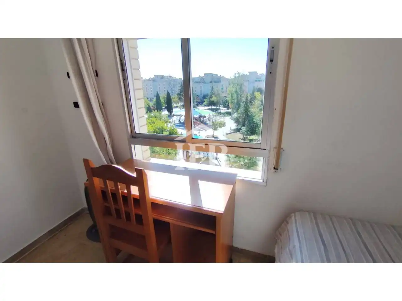Flat with terrace to rent in Plaza Américas, imagen 10