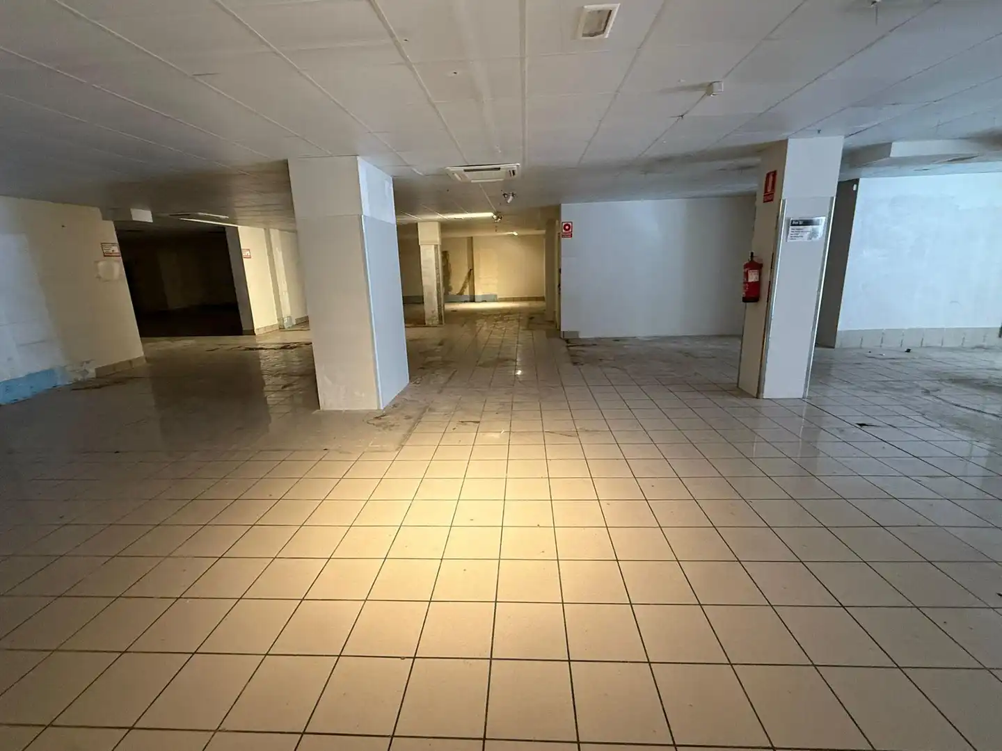 Gewerbefläche zum Verkauf in El Poble Sec, imagen 2