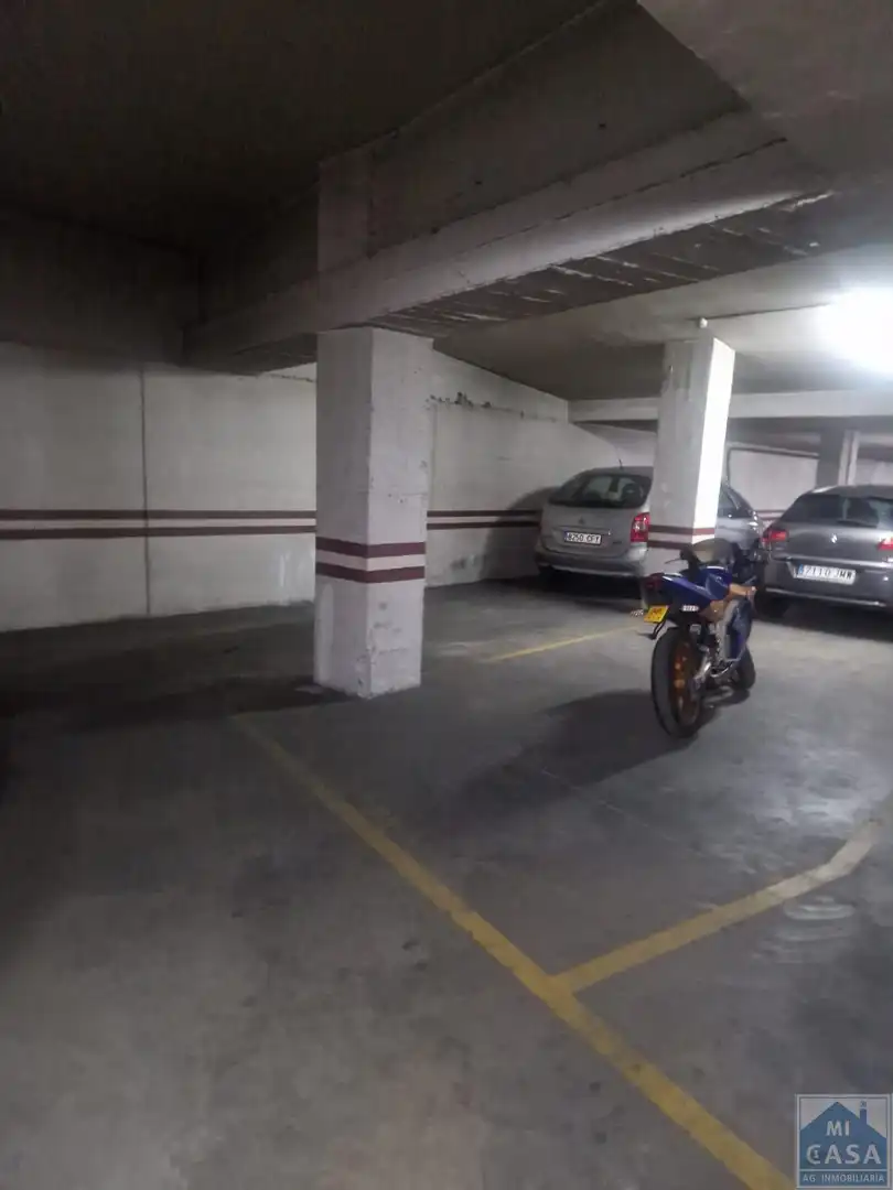 Aparcamiento en venta en Centro