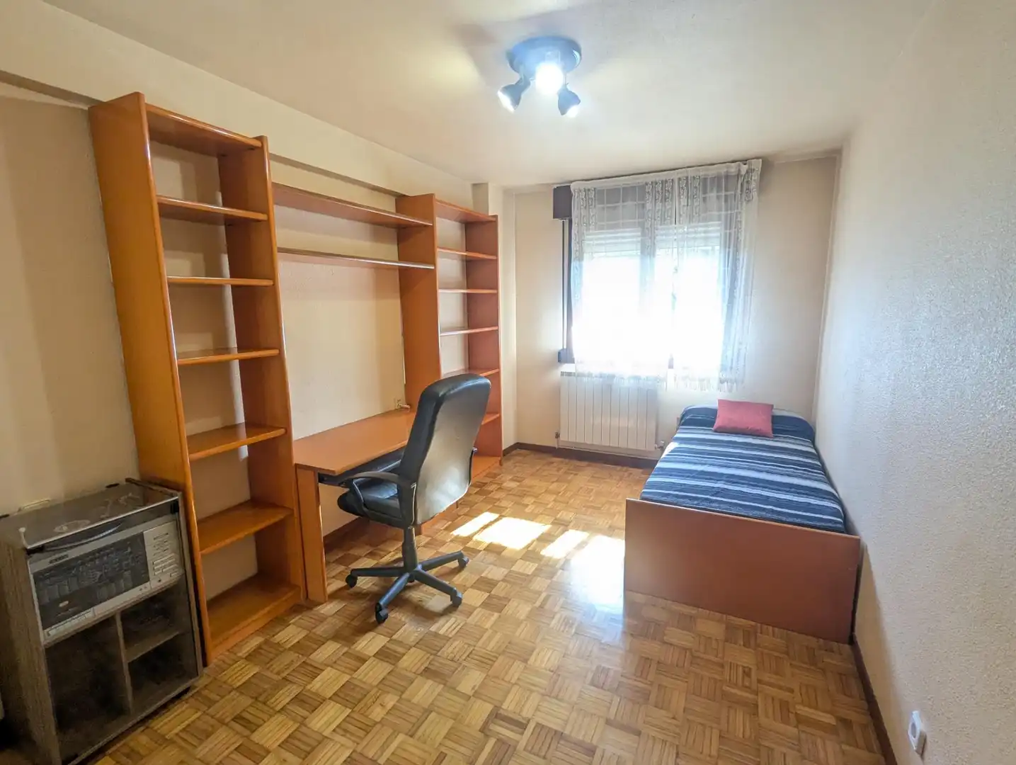 Bedroom of Flat for sale in Estella / Lizarra  with Heating, Parquet flooring and Storage room