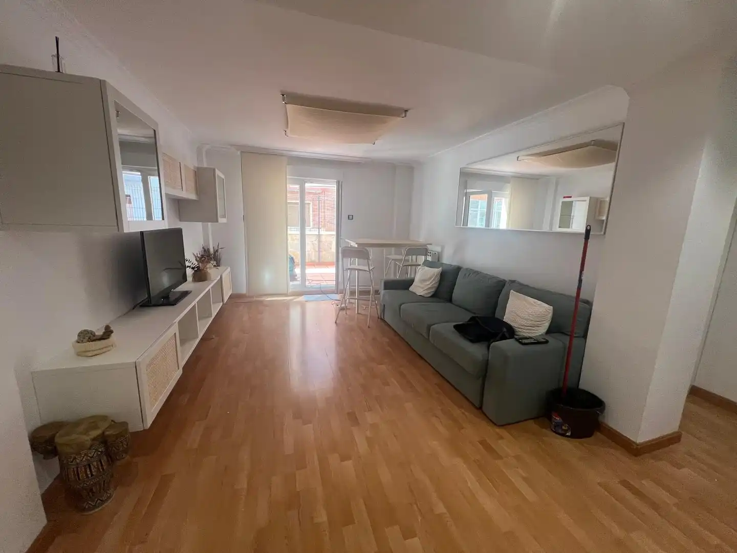 Living room of Flat for rent in Gijón   with Heating, Furnished and Oven