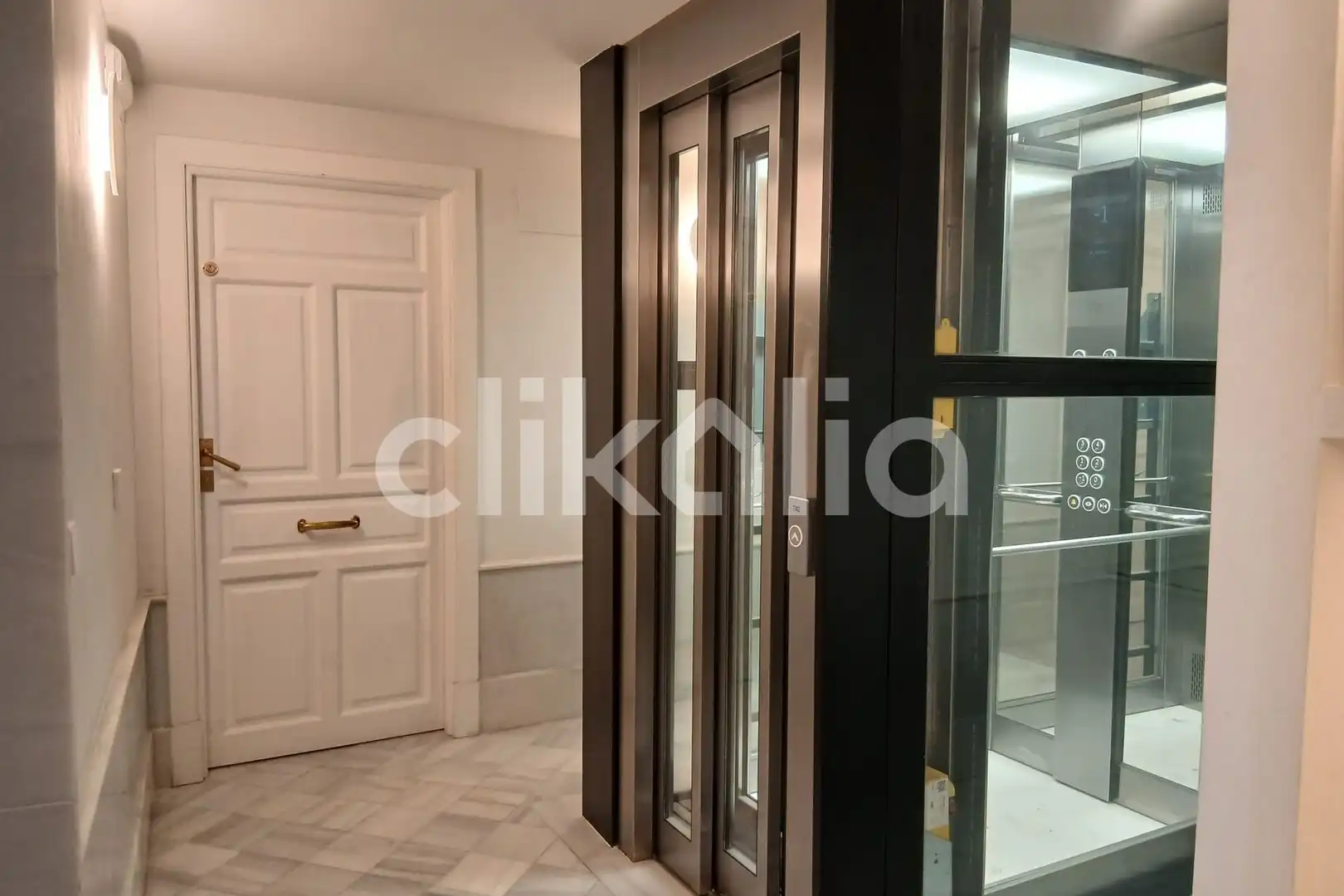 Flat for sale in Sevilla  with Air Conditioner and Terrace