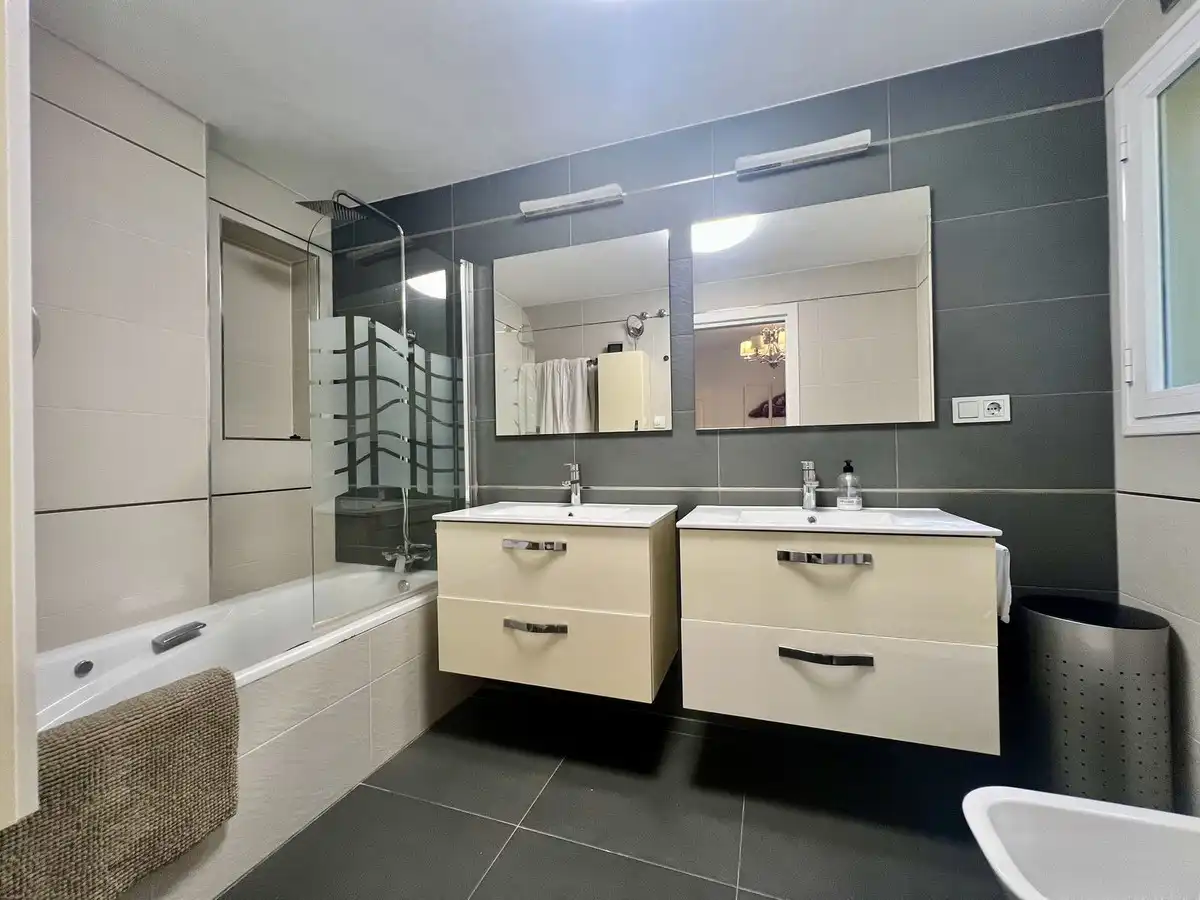 Piso con ascensor en venta en Torrequebrada, imagen 19