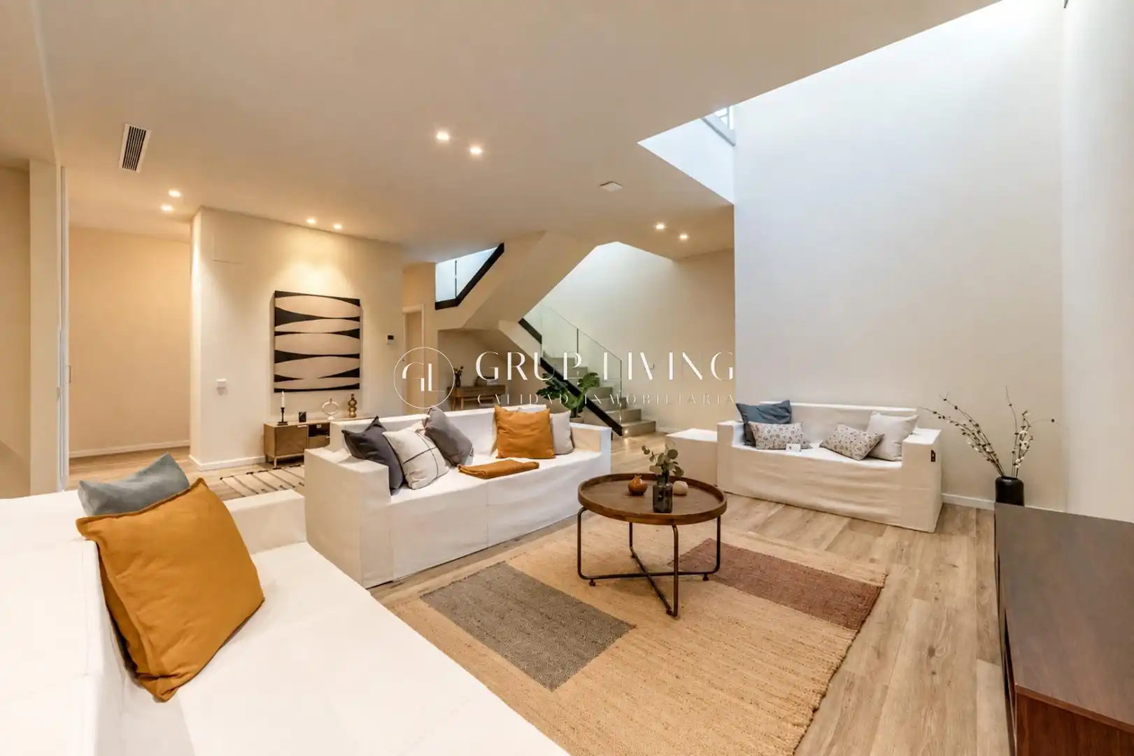 Casa con piscina en venta en Carrer Pepe de Garraf, imagen 2