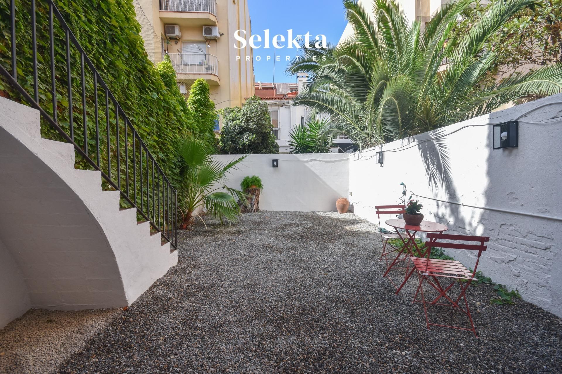 Garden of Apartment to rent in Badalona  with Air Conditioner, Heating and Private garden