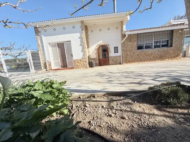 Vista exterior de Finca rústica en venda en Cabanes amb Jardí privat, Terrassa i Piscina