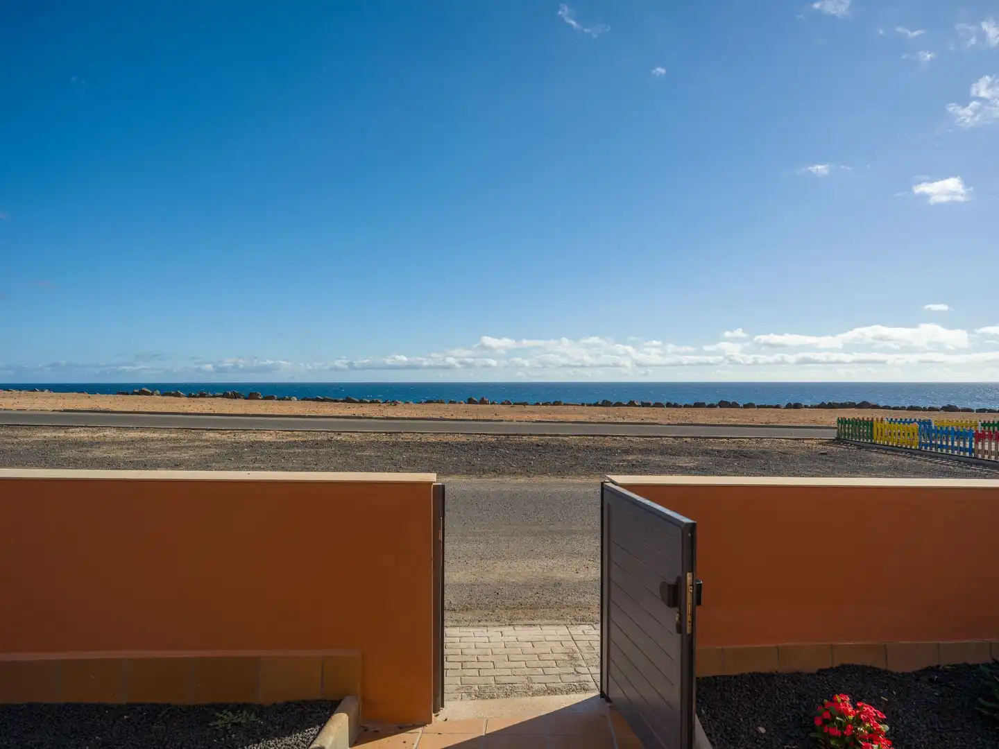 Außenansicht von Haus oder Chalet zum Verkauf in Antigua mit Terrasse und Schwimmbad