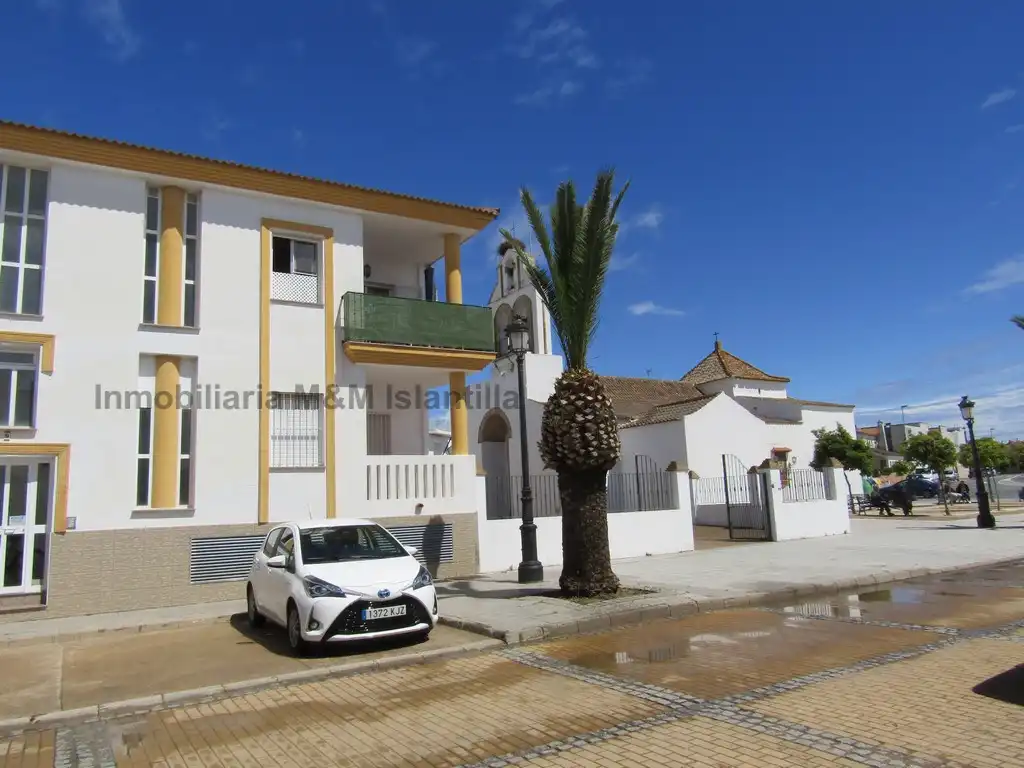 Vista exterior de Piso en venta en Isla Cristina con Aire acondicionado, Terraza y Amueblado