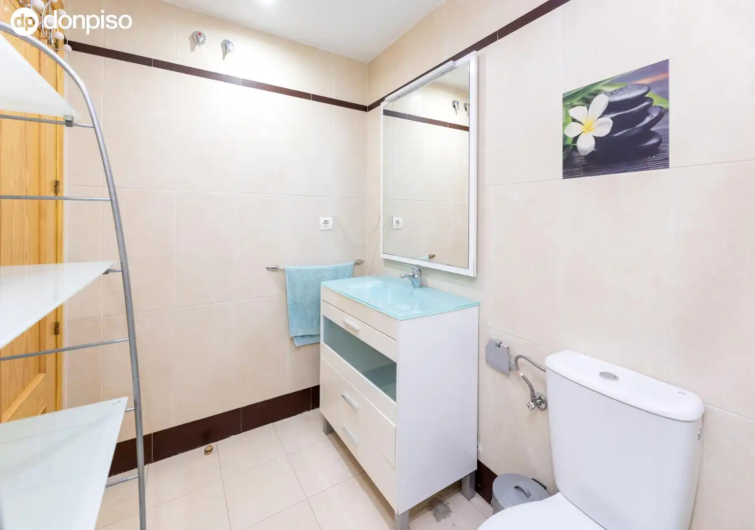 Baño de Piso en venta en Armilla con Terraza, Amueblado y Balcón