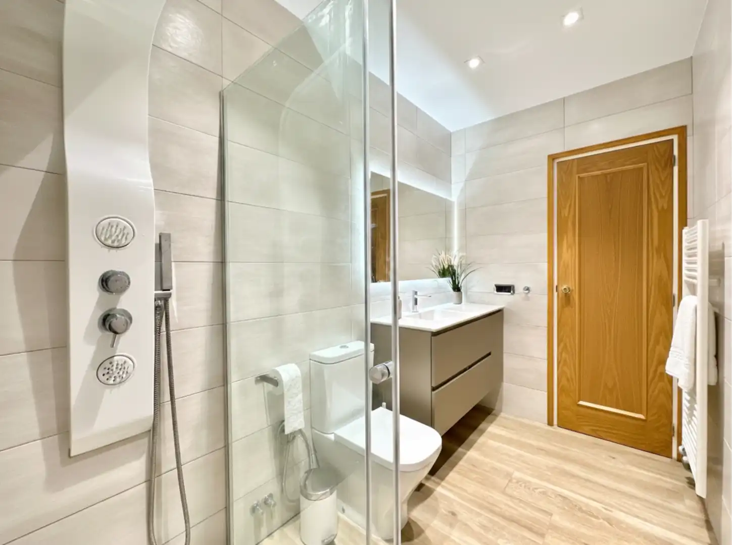 Baño de Casa adosada en venta en Campdevànol con Calefacción, Terraza y Horno