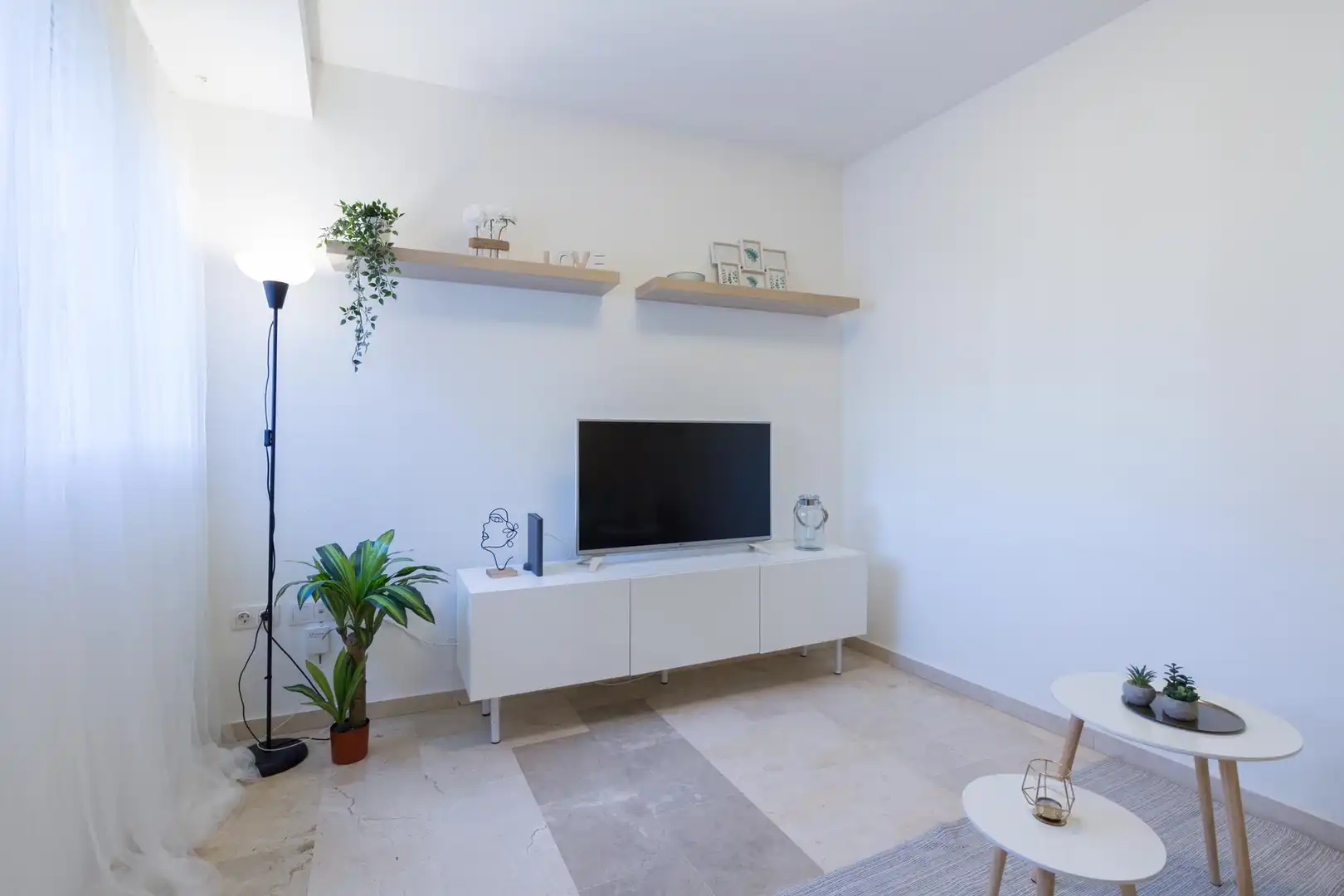 Living room of Flat for sale in Coria del Río  with Air Conditioner, Heating and Terrace