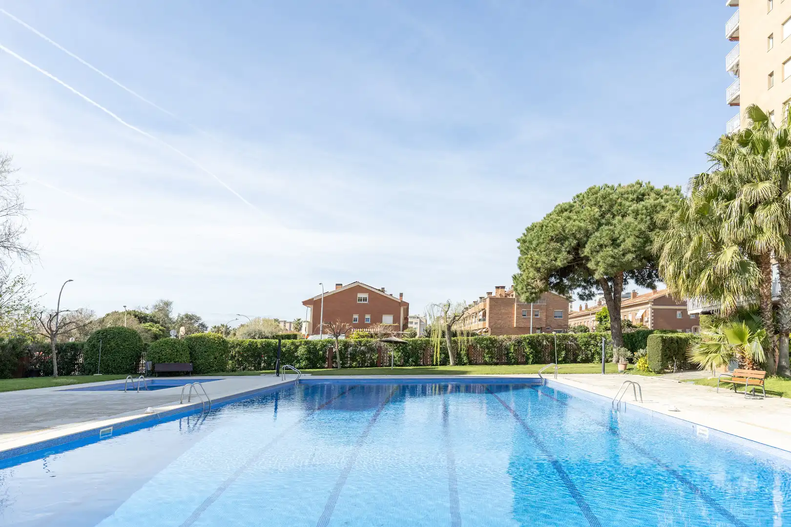 Schwimmbecken von Erdgeschoss zum Verkauf in Vilassar de Mar mit Heizung, Parkett und Schwimmbad