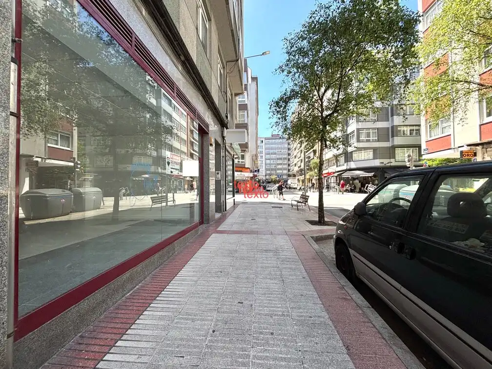 Vista exterior de Local de lloguer en A Coruña Capital 