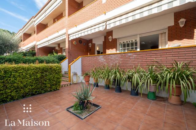 Casa adosada en Venta en Passeig de Joaquim Matas, 78 en Centre