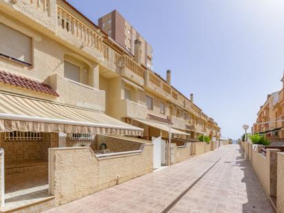 Vista exterior de Dúplex en venda en La Manga del Mar Menor amb Terrassa i Balcó