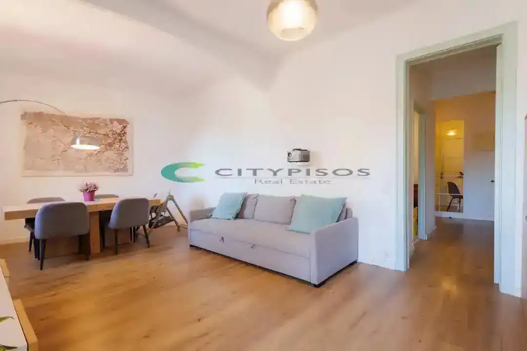 Sala de estar de Piso en venta en Barcelona con Aire acondicionado, Calefacción y Parquet