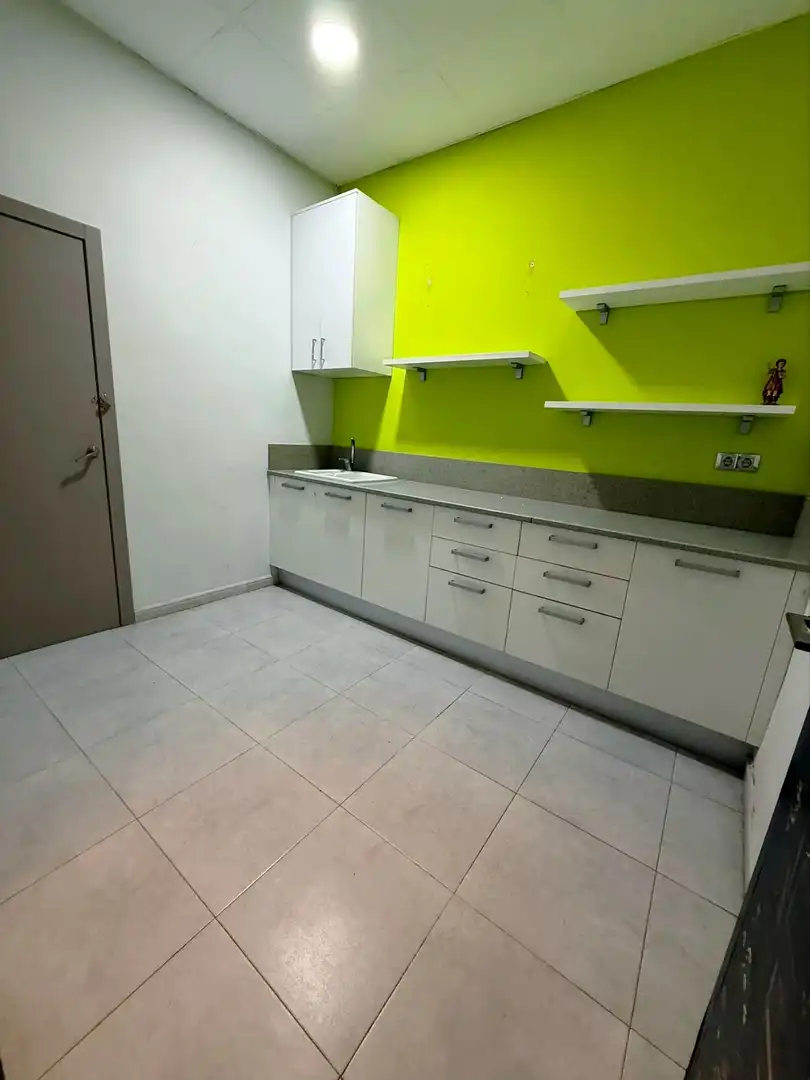 Local comercial en alquiler en Calle del Arcipreste Bono, imagen 7