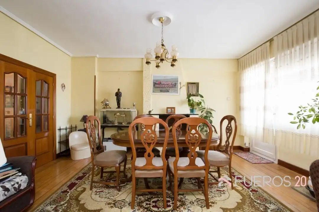 Esszimmer von Wohnung zum Verkauf in Barakaldo  mit Terrasse, Abstellraum und Möbliert