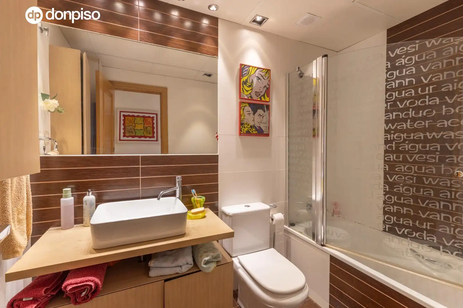 Baño de Casa adosada en venta en Granada con Aire acondicionado, Calefacción y Balcón