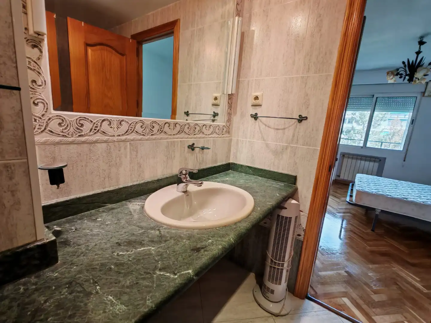 Bathroom of Flat for sale in Móstoles  with Heating, Parquet flooring and Terrace