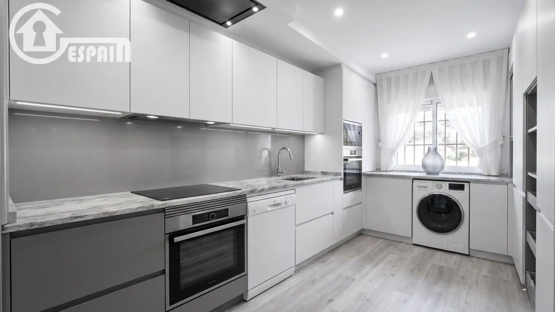Kitchen of Flat for sale in Madrid  with Air Conditioner and Heating