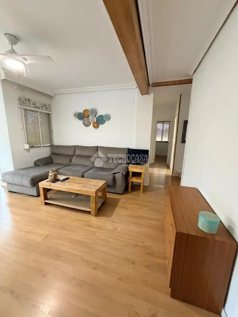 Flat for rent in PISO calle antioquia, Alfalfa - Santa Cruz