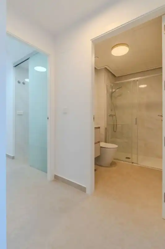 Bany de Apartament en venda en Orihuela amb Aire condicionat, Calefacció i Terrassa