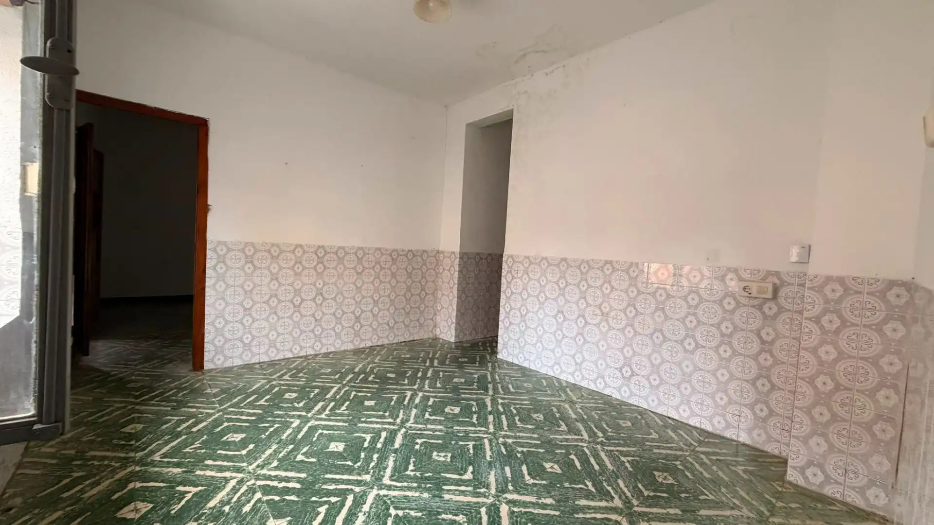 Kitchen of Buildings for sale in Anna