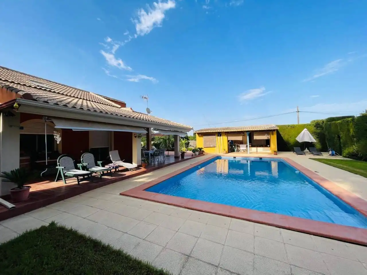 Piscina de Casa o xalet en venda en Murcia amb Aire condicionat, Calefacció i Jardí privat