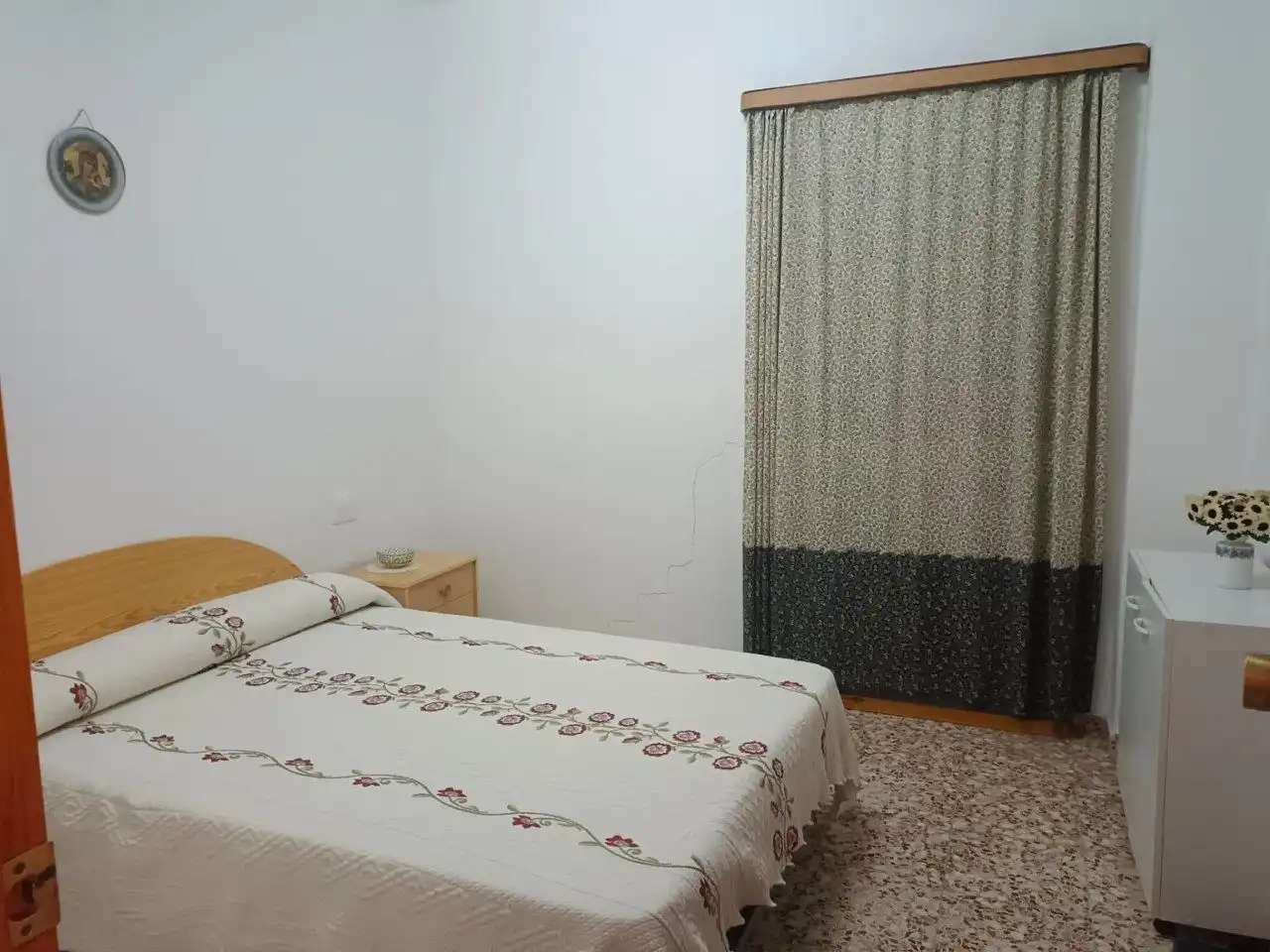 Dormitori de Casa o xalet en venda en Chiva amb Calefacció, Jardí privat i Terrassa