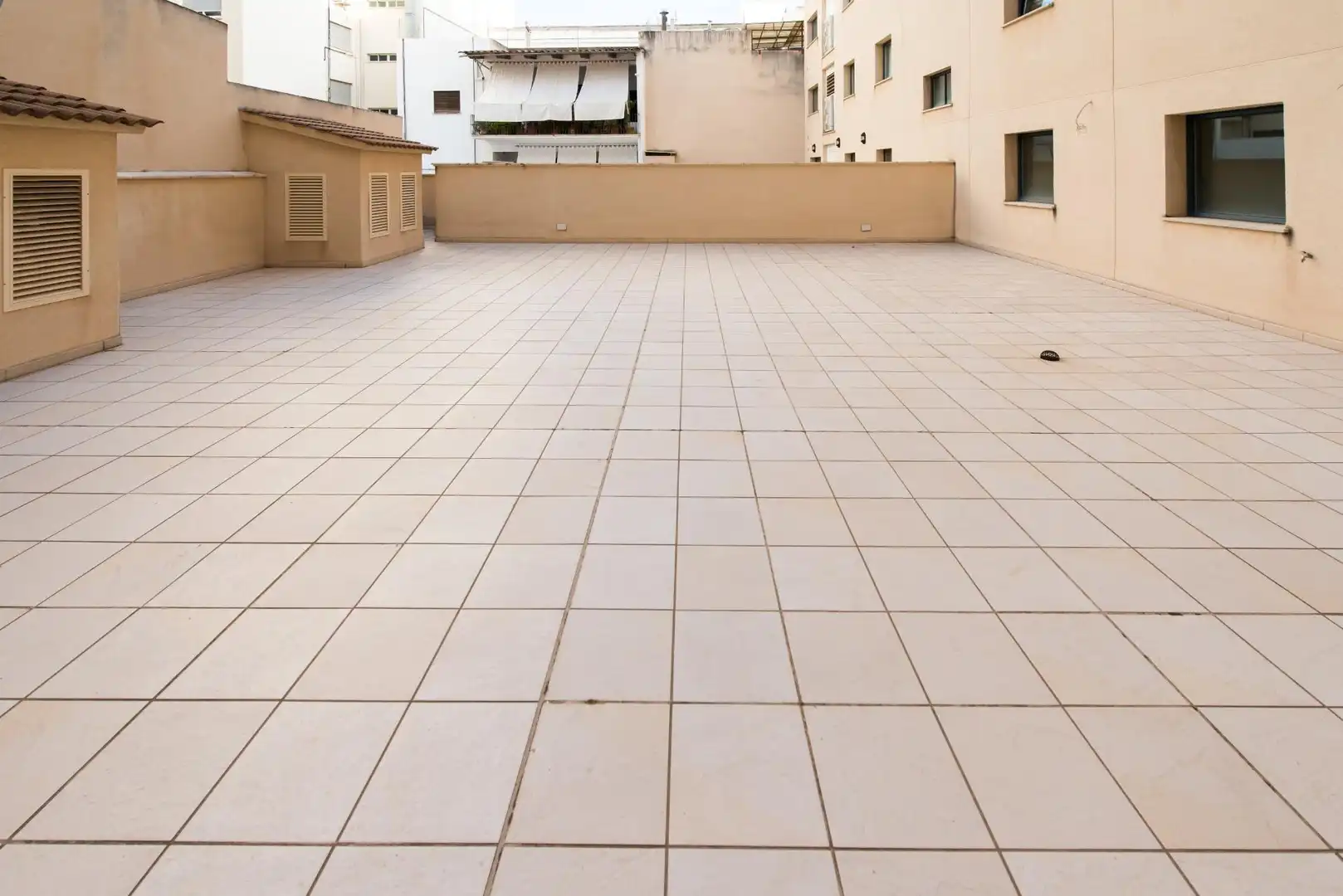 Piso con terraza en venta en Calle Baró de Pinopar 14, imagen 28