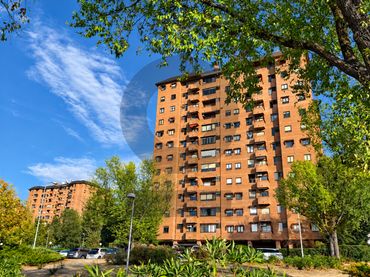 Flat with pool to rent in Calle Alfonso Rodríguez Castelao 41