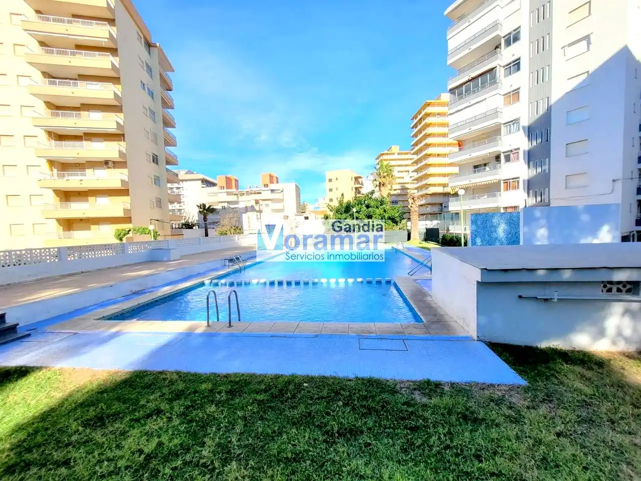 Schwimmbecken von Wohnungen zur Miete in Miramar mit Heizung, Terrasse und Möbliert