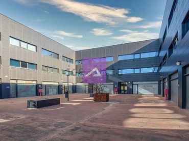 Local comercial en venda a Plaça Barón 15