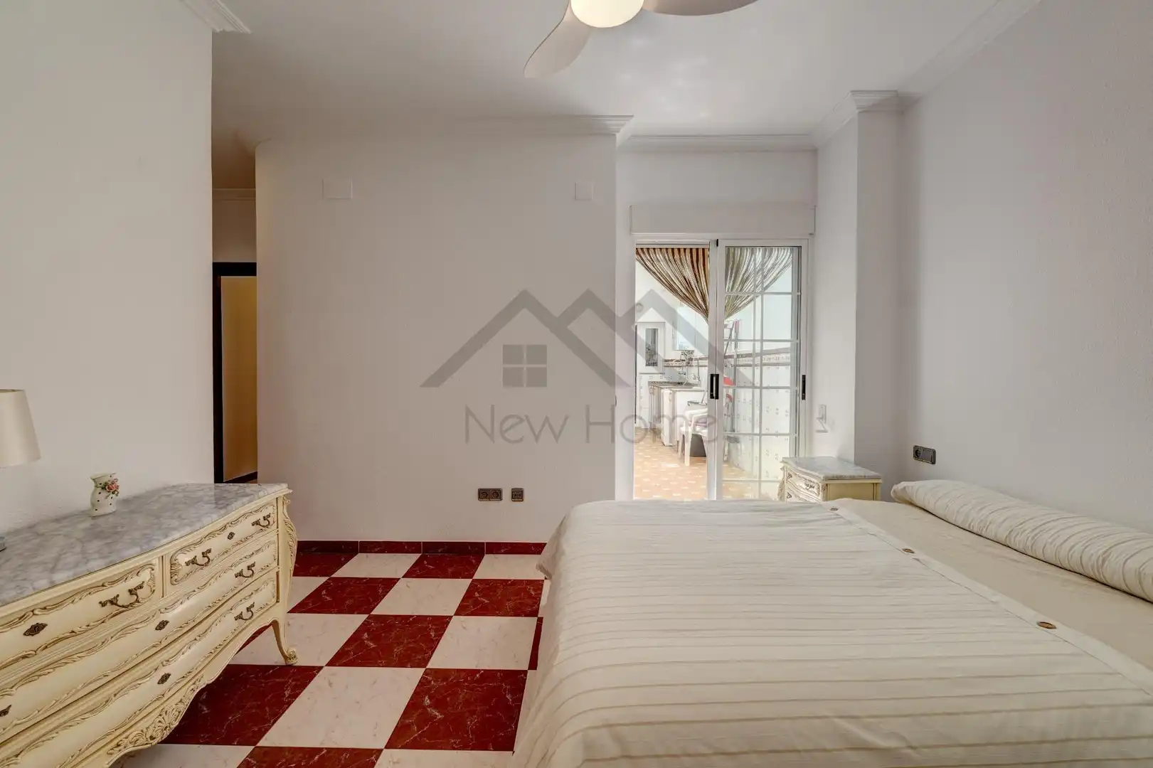 Habitación de Finca rústica en venta en La Pobla de Vallbona con Trastero
