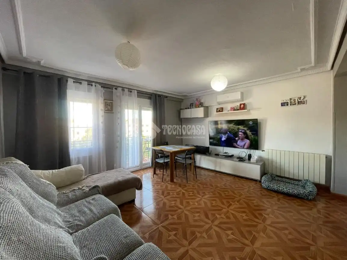 Sala d'estar de Pis en venda en Carabanchel