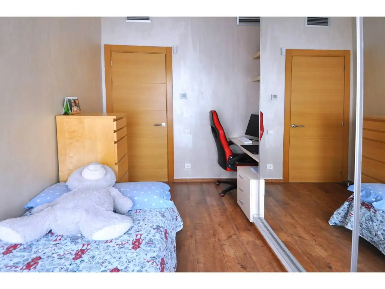 Dormitori de Pis en venda en Lloret de Mar amb Aire condicionat, Calefacció i Terrassa