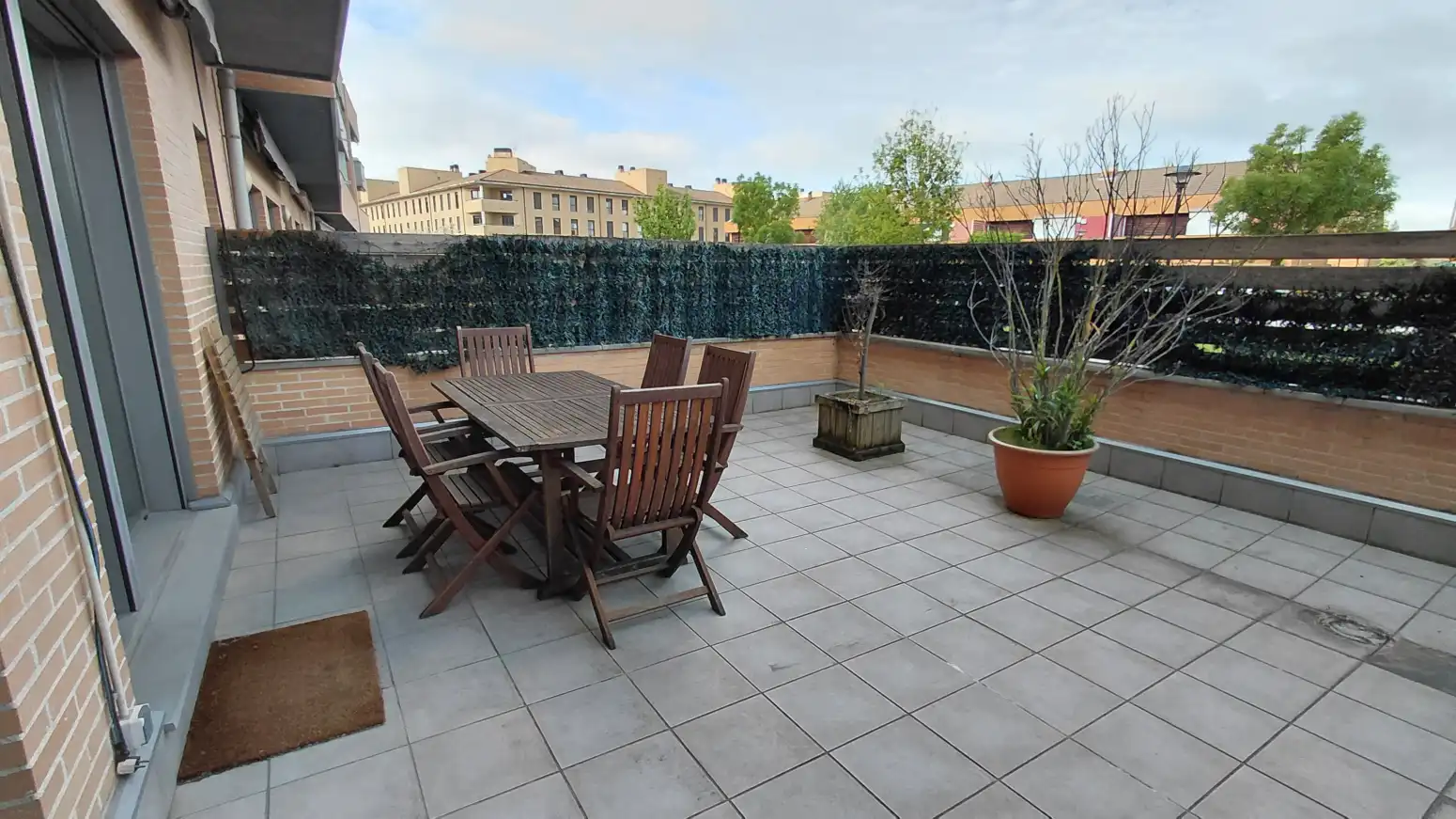 Terraza de Piso de alquiler en Aranguren con Trastero