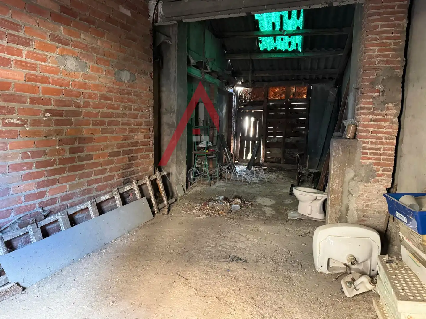 Casa adosada en venta en Nava de la Asunción