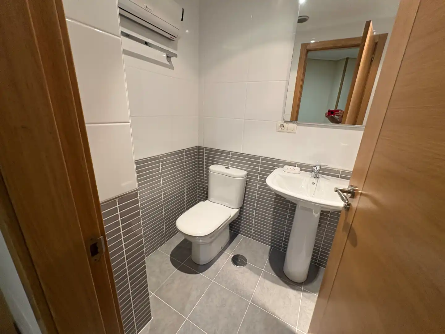Baño de Piso de alquiler en Ferrol con Calefacción, Parquet y Amueblado