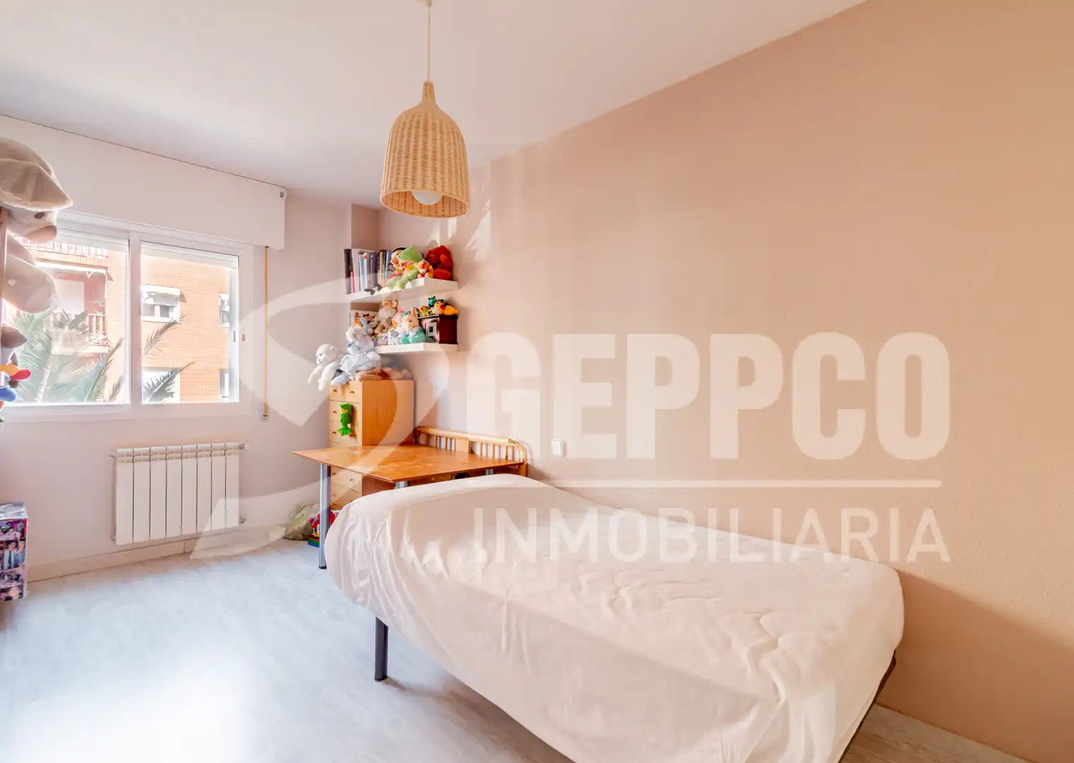 Flat for sale in Canillas