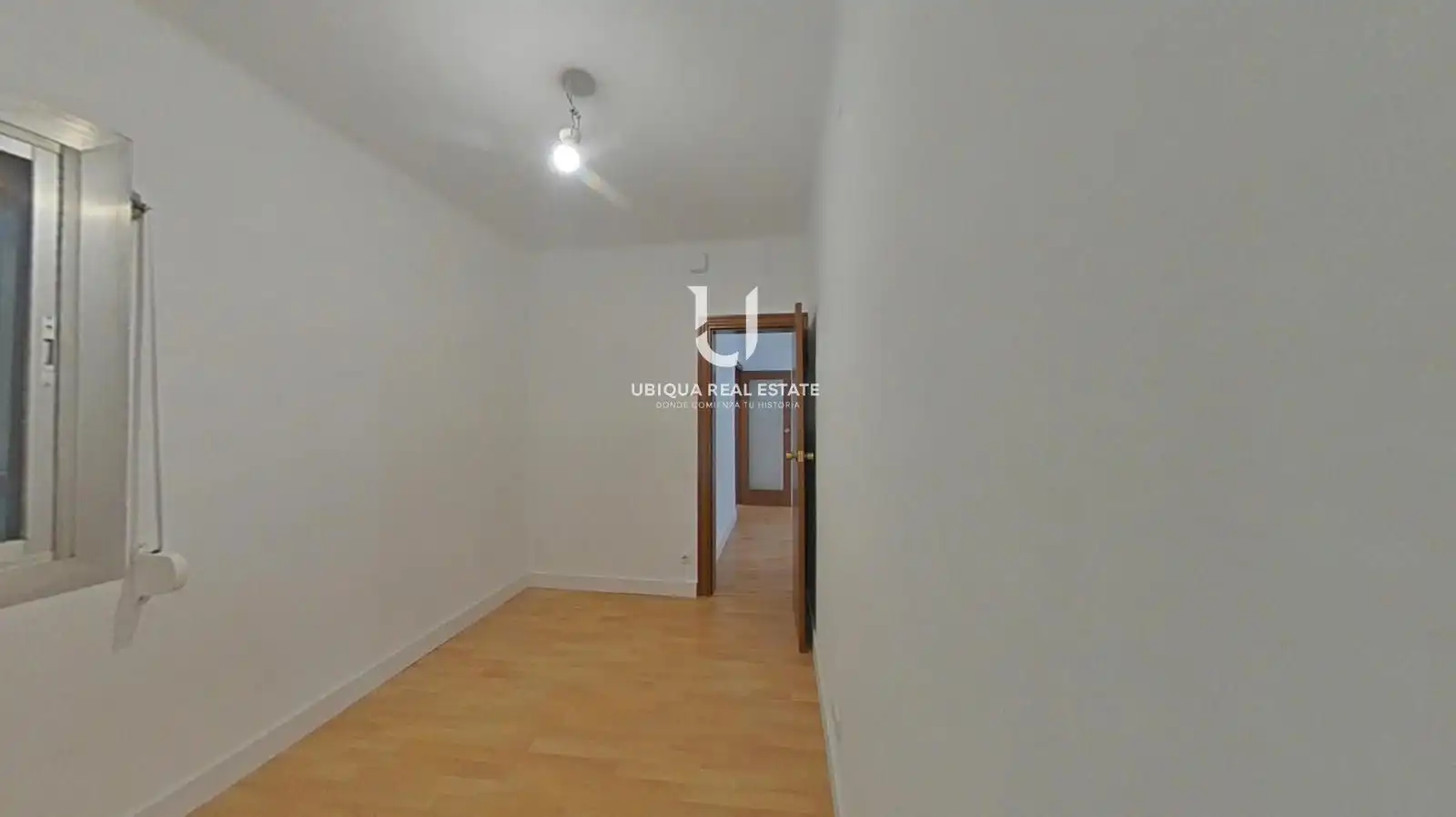 Flat for sale in L'Hospitalet de Llobregat  with Parquet flooring and Oven