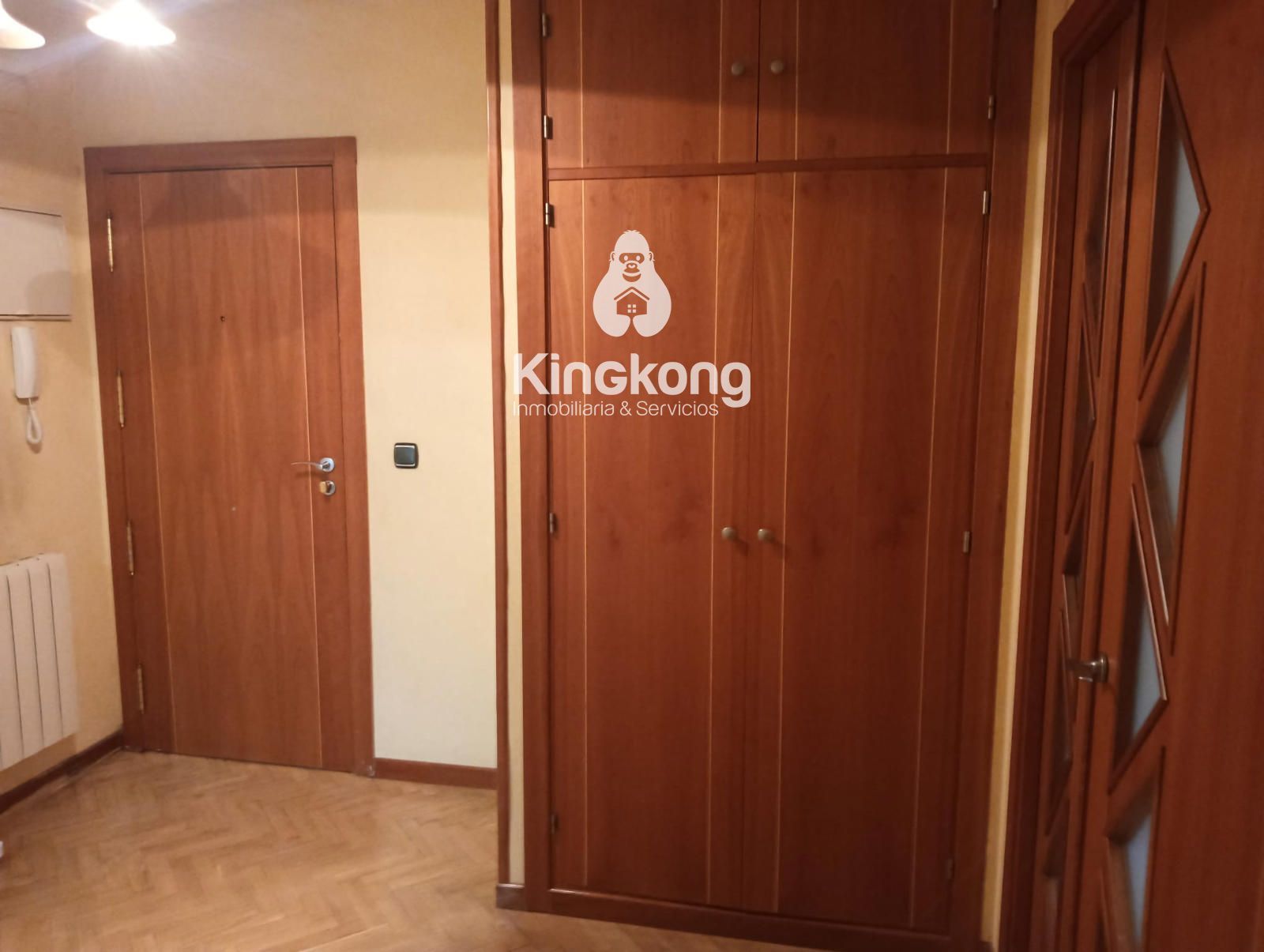 Flat for sale in  Madrid Capital  with Air Conditioner, Heating and Swimming Pool